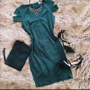 Green Dress cold shoulder bodycon fit with slit S